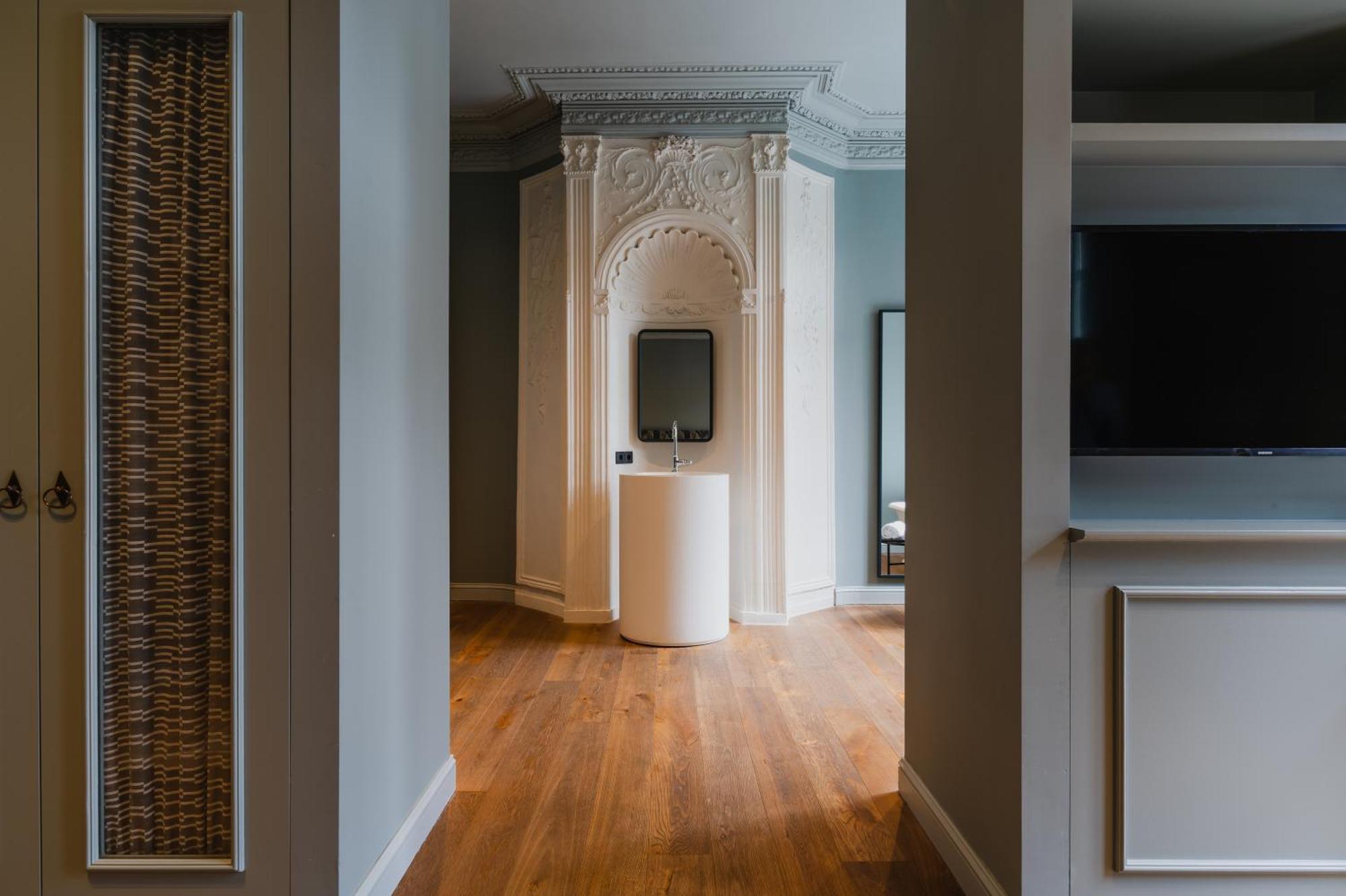 Hotel Monastère 4*